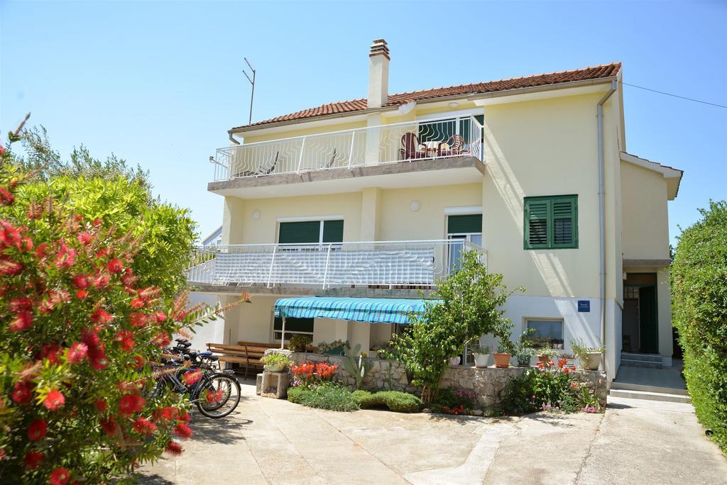 Apartments & Rooms Milena Vodice Exteriör bild